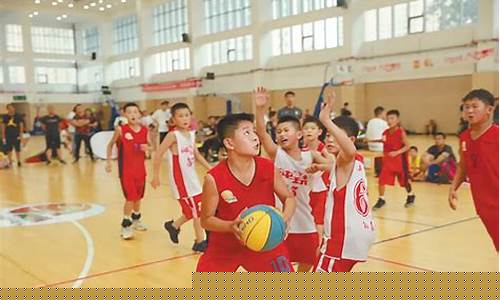 中小学篮球比赛信息_中小学篮球比赛美篇